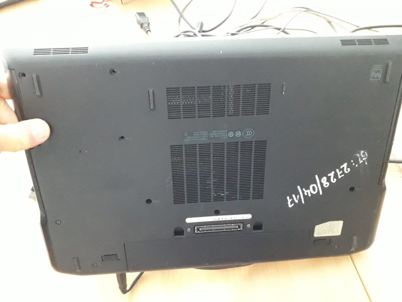 LAPTOP DELL ins-p-35-1